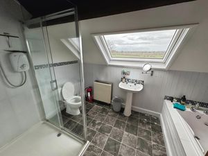 Photo 17- click for photo gallery